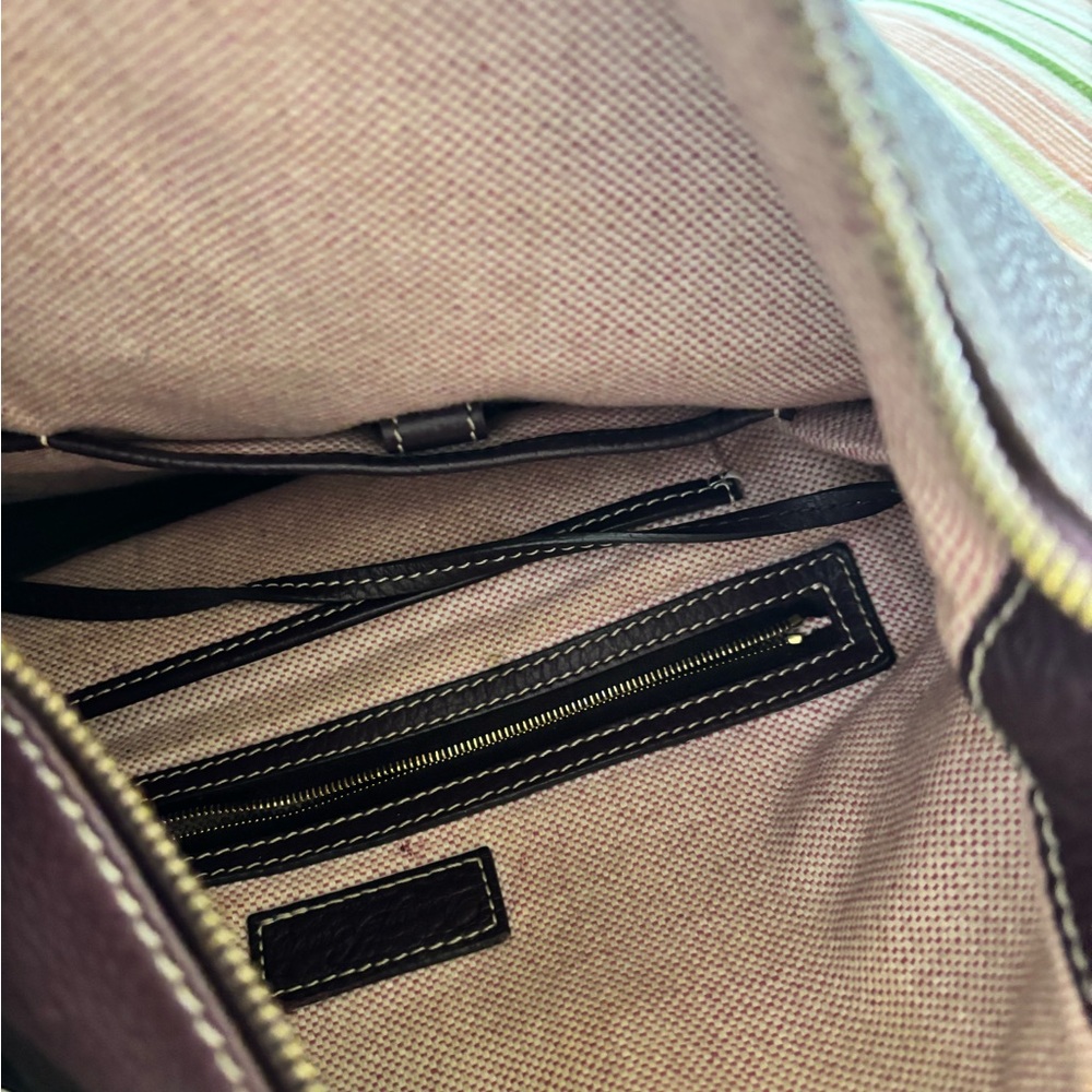 Dooney & Bourke Purple Shoulder Bag with Minimalist Design - Picture 3 of 6